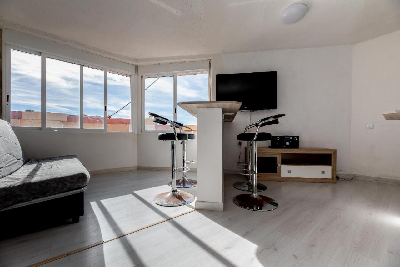 ラ・マンガ・デル・マール・メノールBright Studio With The Seaview And Swimming Poolアパートメント エクステリア 写真